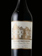 画像をギャラリービューアに読み込む, Chateau Haut-Brion, Pessac-Leognan, premier grand cru classé, Bordeaux, rouge 2004
